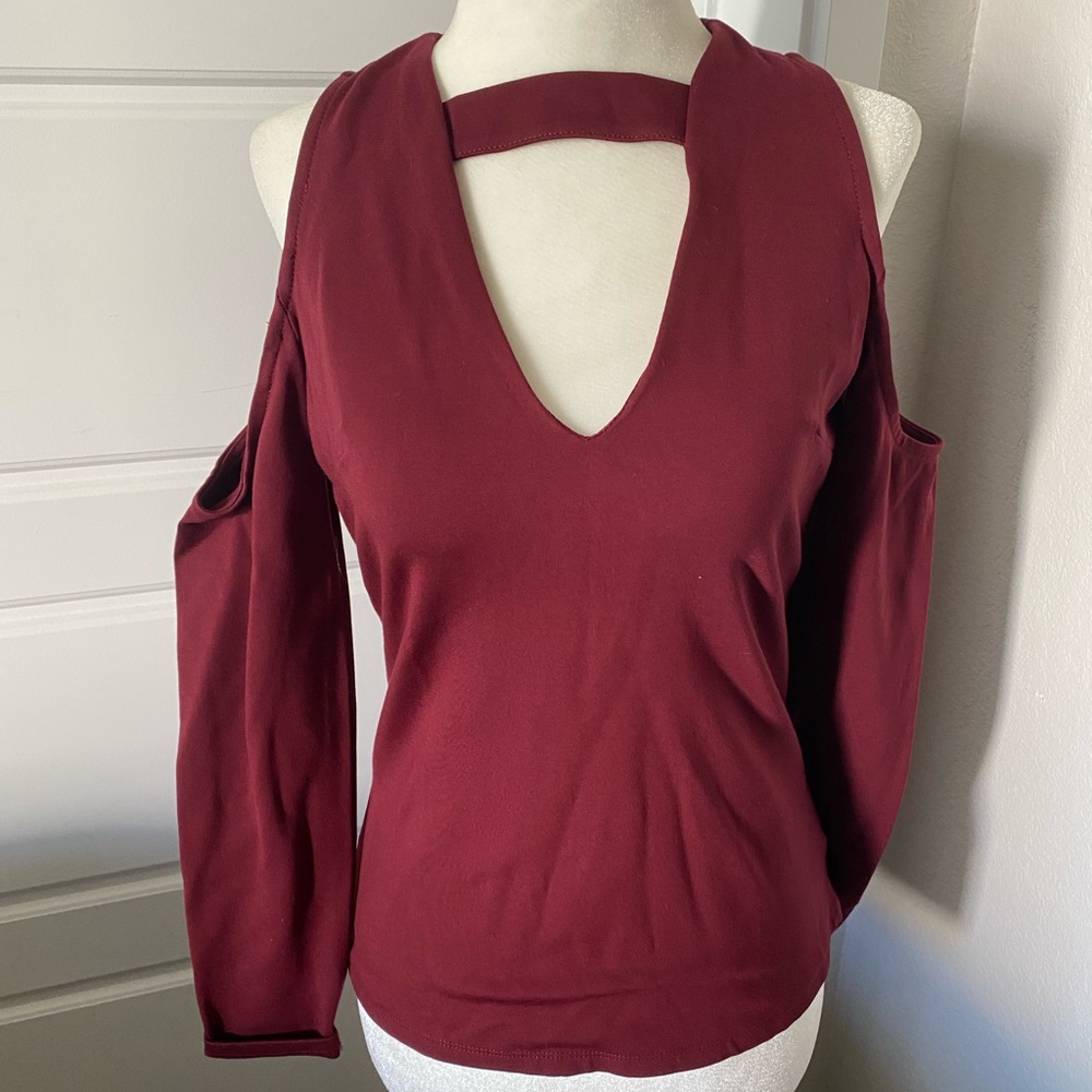 Bebe Cold Shoulder Top - Small